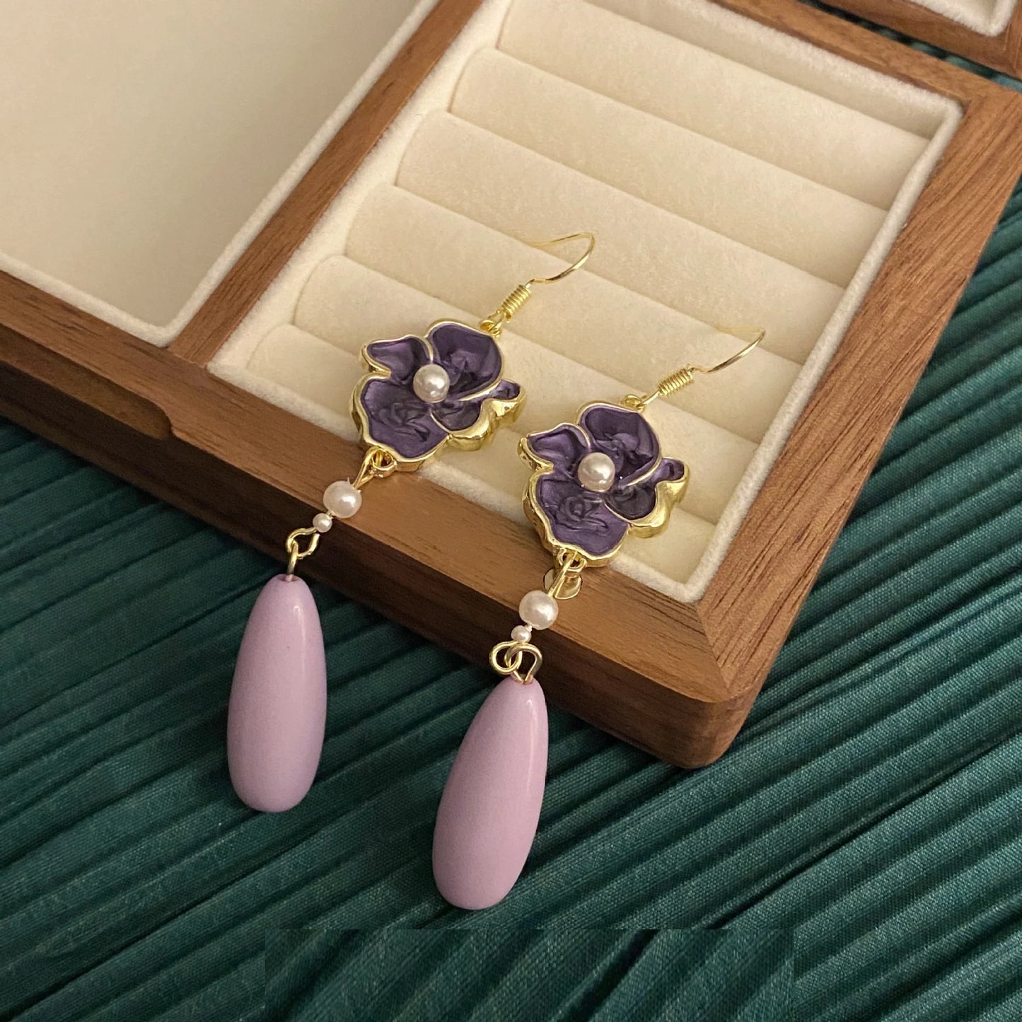 Original Temperament Drip Glazed Compact Purple Flower Pearl Stud Earrings